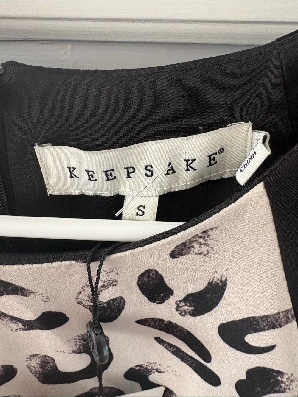 KEEPSAKE the Label Blush Leopard Print Shift Dress with Black Sleeves - Picture 4 of 9